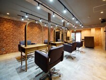 アグ ヘアー ソナ 箕面店(Agu hair sona)