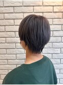 美髪salonの「透明感グレーカラー」×「レイヤーショート」