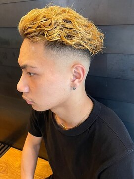 ディスイズバーバーフォース(THIS IS BARBER 4th) スリップバック ブリーチ フェードカット バーバー