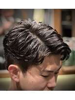 メンズパーマ　刈り上げ　シチサン　フェード