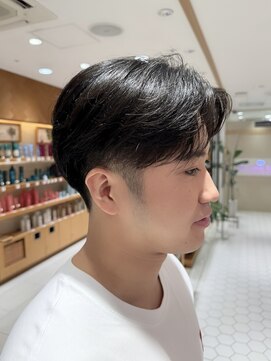 ピークアブー アヴェダ 池袋東武(PEEK-A-BOO AVEDA) メンズセンターパートメンズカットニュアンスパーマビジネスヘア