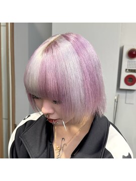 リベロ 柏(Libero) ホワイト × ホワイトピンク