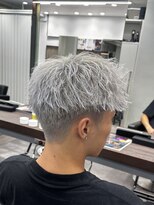 ルースト 京都四条大宮店(ROOST)&nbsp;アップバング/ハイトーン/ホワイトカラー/京都