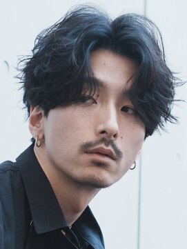 フィフス 渋谷(fifth) センターパートフェザーパーマシャドウパーマ波巻きパーマ渋谷