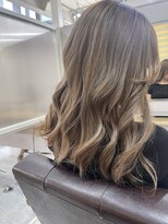 flou 髪質改善/エクステ/ブリーチ/メンズ/ヘッドスパ ミルクティーベージュ