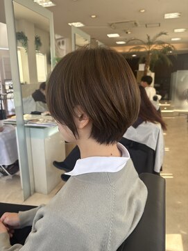 フォルテ 榛原パームス店 大人ガーリーダークアッシュ似合わせカットミディアムレイヤー