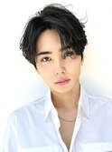 ツイストスパイラルパーマセンターパートツーブロック大人ヘア