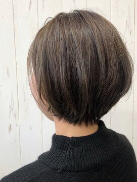 チームボス(Team BOSS) 外国人風×アッシュベージュカラー