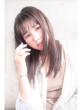 ファム(FAM) ぷつっとバング レイヤー 髪質改善 ワイドバング 艶髪 渋谷