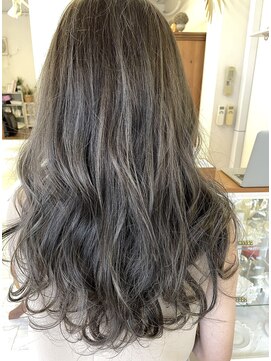 フラバー(flover) 30代~40代におススメの品のあるハイライト♪