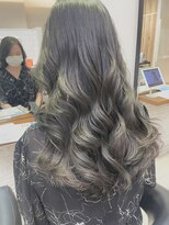 アピッシュ アオヤマ(apish AOYAMA)&nbsp;コテ巻きパーマ