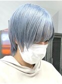アイスブルー☆[ケアブリーチ/ペールベージュ/新宿駅]