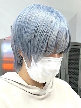 ウィコ 新宿(WICO) アイスブルー☆[ケアブリーチ/ペールベージュ/新宿駅]