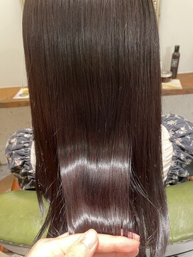 ムーン(moon) 10月#モテ髪カタログ#外ハネボブ#セクションカラ#ペールベージュ