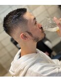 ハイスキンフェードクロップバーバースタイルS