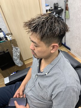 ティーズ アカサカ(T's AKASAKA) ホワイトメッシュ