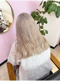ホワイトベージュ
