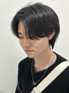 ヒュイル バイ ニアウ(Hwyl by Niau) メンズマッシュセンターパートスパイラルパーマニュアンスパーマ