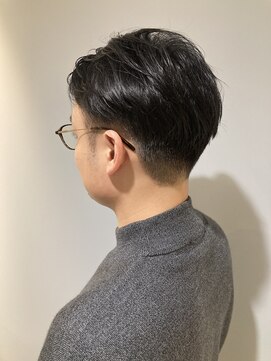 シェノン 赤羽店(CHAINON) メンズ刈上げ2ブロックアップバング黒髪ストレート