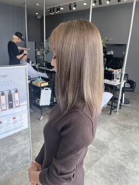 グリッター(GLITTER) ハイトーンベージュ／ミルクティカラー