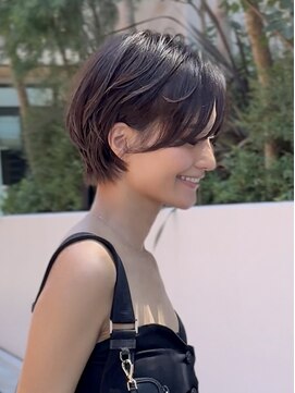 シスター(sister) 20代30代人気レイヤーカットレイヤーボブショートボブ