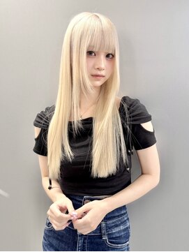 ロングヘア　つやつやホワイトブロンド