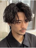 渋谷波巻きツイストスパイラルシャドウルーズパーマツーブロック