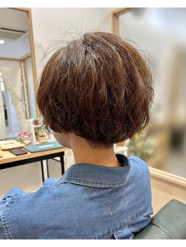 ルーム(room) 大人ショートボブゆるウェーブ★ナチュラルカラー★もとめ。