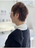 余裕のある上品さを。大人のメリハリくびれショート。