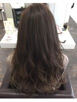 アリア トータルビューティー(Aria total beauty)&nbsp;ダークグレージュ