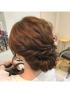 ヘイルジューシー(hail JUICY) しっとりアップスタイル