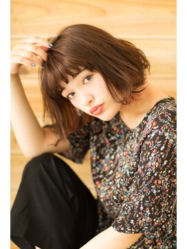 アボヘアー(Abo hair) くせ毛風 丸みショート ボブ 短めぱっつん ブラウン
