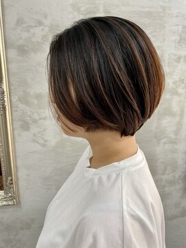 エスト 小倉(est) フェミニンショートボブ