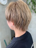 テトヘアー(teto hair)&nbsp;ミニウルフ、ブロンド、ベージュ、ミルクティベージュ