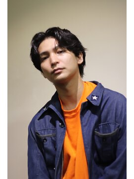 ブークル(boucle) センターパートウルフヘア