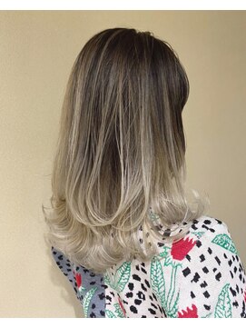 ゼン(Zen.) 外国人風バレイヤージュ×レイヤー