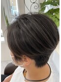 ショートヘア