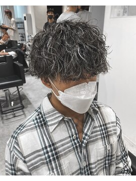 ルーストデラックス 京都河原町三条(ROOST dx) 【ホワイトハイライト】ツイストスパイラルマッシュ