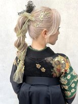 トルネード(TORNADO)&nbsp;振袖 袴 着付け ヘアアレンジ 振袖ヘア袴ヘア金箔水引き K0521