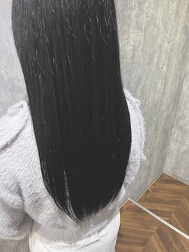 ジーナ 博多(Zina) ブルーブラック/ダークカラー/透明感/圧倒的艶髪/艶髪