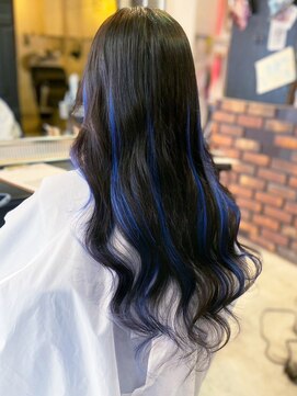 ヴァンクラウドコウベ(VENT CLOUD KOBE) 20代30代大人可愛いハイライトくせ毛風パーマ立体感ネイビー