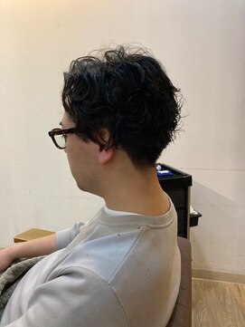 グランバイ アトリエドングリ(Grand × AtlierDonguri) お客様髪質改善データ1052（メンズパーマ）