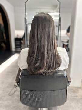 エミタス 三年坂(Emitas) レイヤーロング/ブリーチ無し透明感カラー【和歌山美容室】