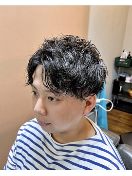 リット(lit.) 波巻きスパイラル　ツーブロック　刈り上げ　かっこいい