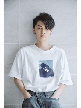 フラウ チャームマーチ(hulau Charm/MARCH) フェザーパーマ/ツイストスパイラル/センターパート