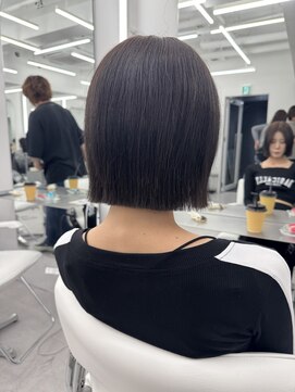 アマトウキョウスマートサロン(AMA TOKYO×Smart Salon) タッセルボブ　切りっぱなしボブ　韓国ボブ