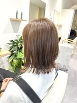 ブランシュ 南行徳店(BLANCHE)&nbsp;小顔/センターパート/デザインカラー/フェイスフレーミング