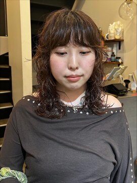 ポーズ(PAUSE) 大阪 梅田 ロングレイヤーパーマ