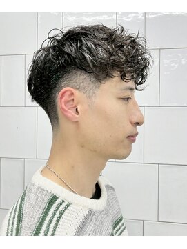 メリケンビューティーパーラー コウベ(MERICAN BEAUTY PARLOR KOBE) メンズカットスペインカールサイドフェードショート