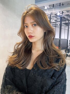 オリーブベージュ顔周りレイヤーロング韓国ヘア小顔_ba526271